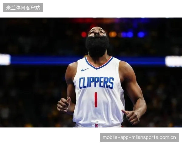 布克两场双杀快船！关键回合连续打成定乾坤