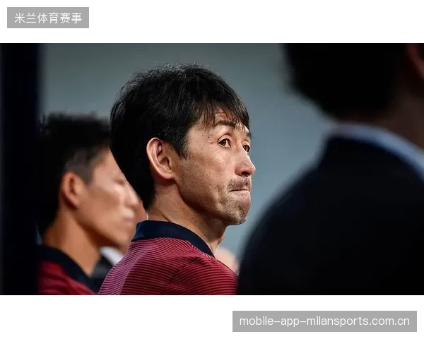 国足三比零送泰国：从战场到舞台，足球精神重塑中国梦